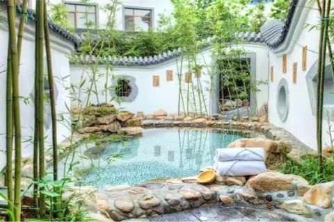 Beihaihui Wenquan Dujia Hot Spring