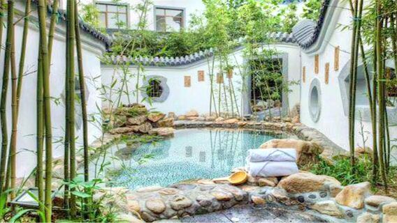 Beihaihui Wenquan Dujia Hot Spring