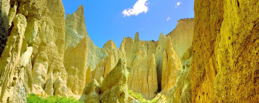 Clay Cliffs