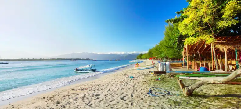 Hotels near Gili Beach