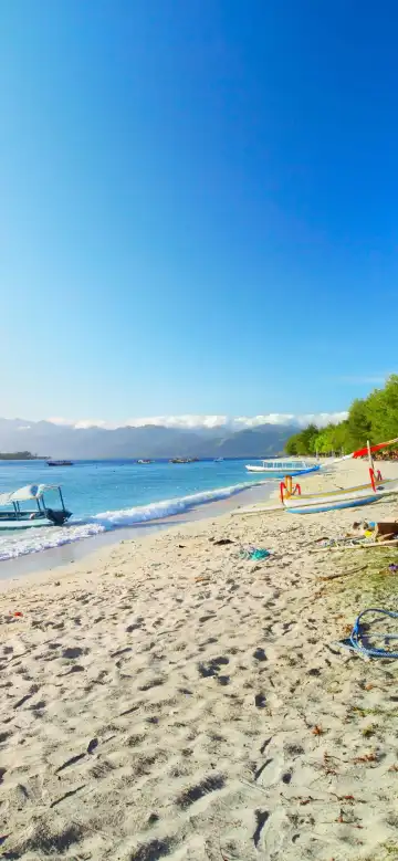 鄰近吉利特拉旺岸島碼頭的酒店