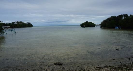 Lugutan Beach