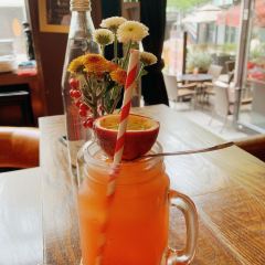 BROWNSTONE布朗石西班牙餐厅酒吧(永嘉庭店) User Photo