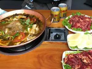 清真酸湯牛肉火鍋店