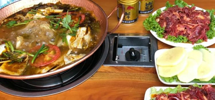 泸西清真酸汤牛肉火锅店