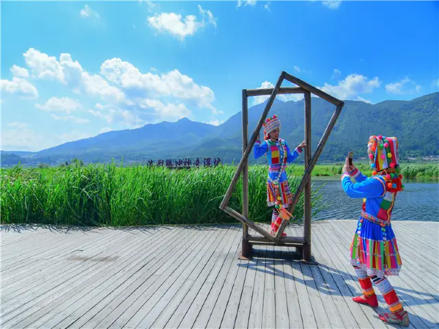 Travel Photoshoot in Tengchong