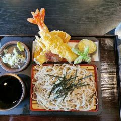 食器 shinshin Toshikoshi Soba (New Year Soba) | Pickled Plum