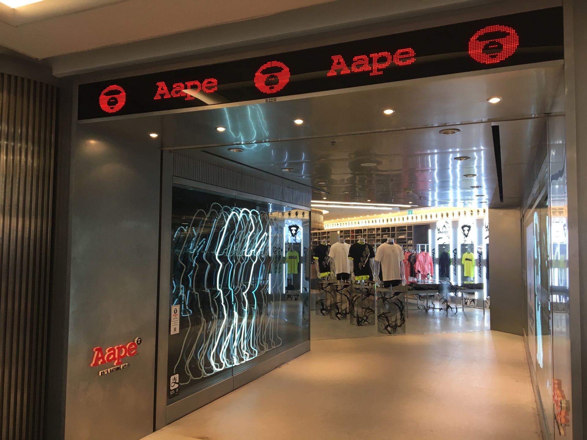 Bape travel guidebook –must visit attractions in Hong Kong – Bape nearby  recommendation – Trip.com