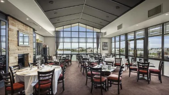 Sanctuary Lakes Function Centre & Lakeview Restaurant