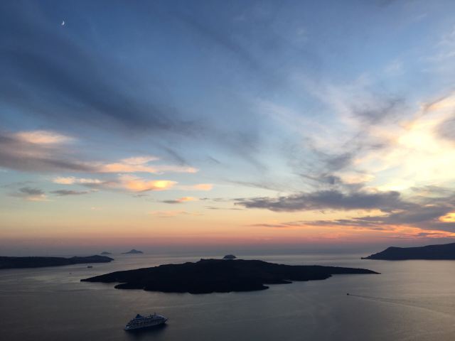 네아 카메니 Attractions - 산토리니 Travel Review -2019년 3월 13일Travel Guide