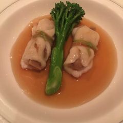 LUNG KING HEEN User Photo