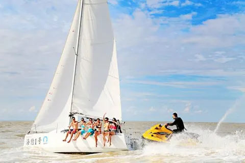 Sailing in Huizhou