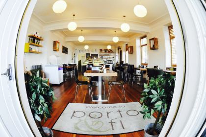 Porto & Fi Deli Bistro