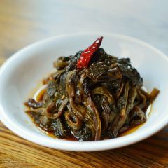 Tie Ge Bi ( Nan Tang Yi Qi ) User Photo