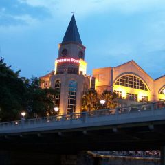JUMBO Seafood - Riverside Point User Photo