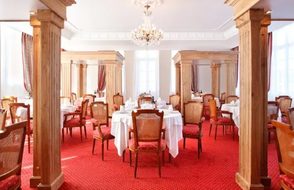 麥地西奧藤別墅酒店