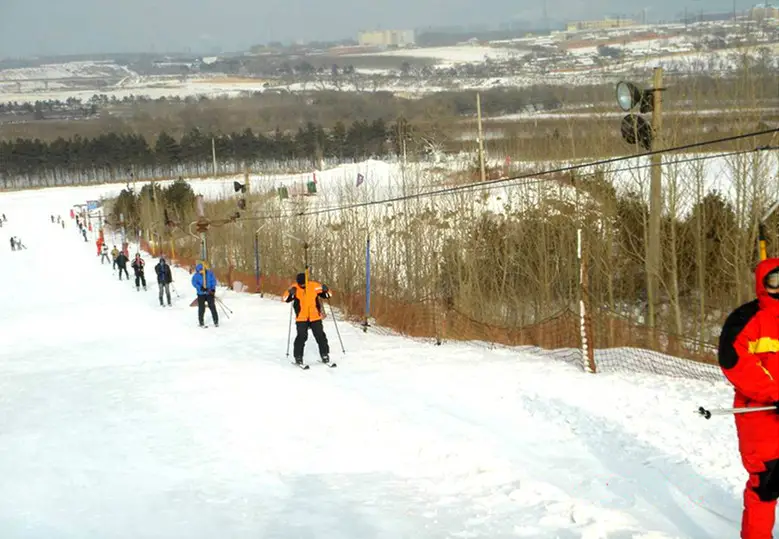 名都滑雪場