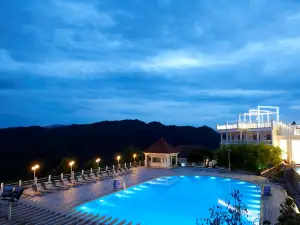 Taishun Big Canyon & Hotspring Resort