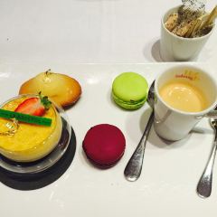 114 Faubourg User Photo