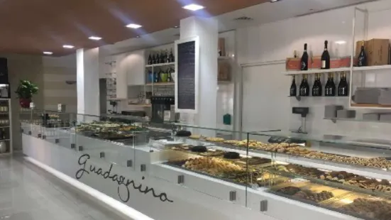 Guadagnino Bar Pasticceria Tavola Calda