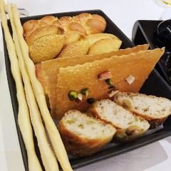 8½ Otto e Mezzo BOMBANA Shanghai User Photo