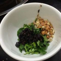 松茸石锅鸡 User Photo