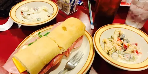 Avanti's Italian Restaurant