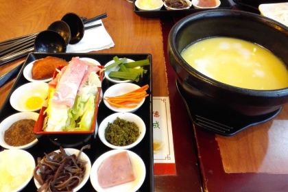 Axiang Rice Noodles (rongchengdarunfa)
