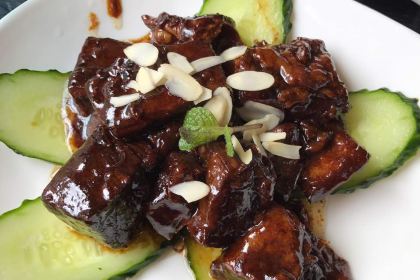 河畔春天时尚餐厅