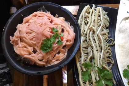 重庆黄泥磅老灶火锅(邹城店)