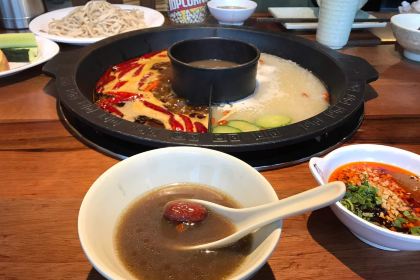 巴邑火锅(新都汇店)