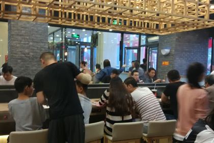 呷哺呷哺（凱薈廣場店）