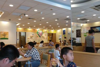 德克士(肥城新华商场餐厅)