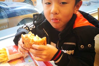 肯德基(平泉店)