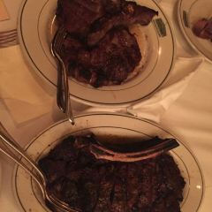 Junior's Restaurant & Bakery User Photo