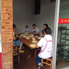 AUNTEL WANG WEN CHANG YOU ZAN ZI User Photo