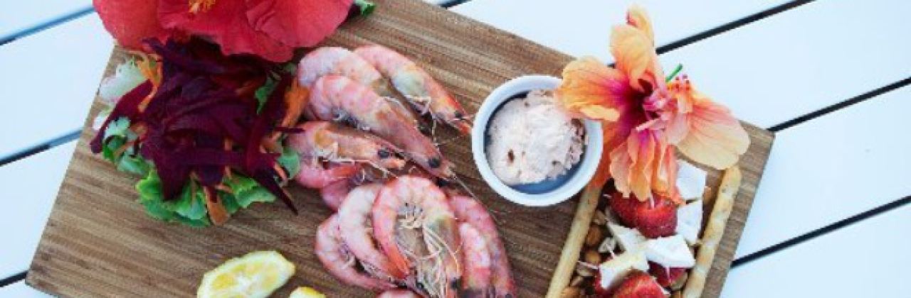 Castaway Restaurant and Bar