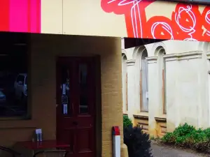 Tog's Place