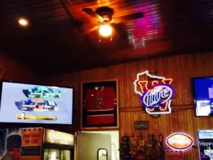 Pit Stop Bar & Grill