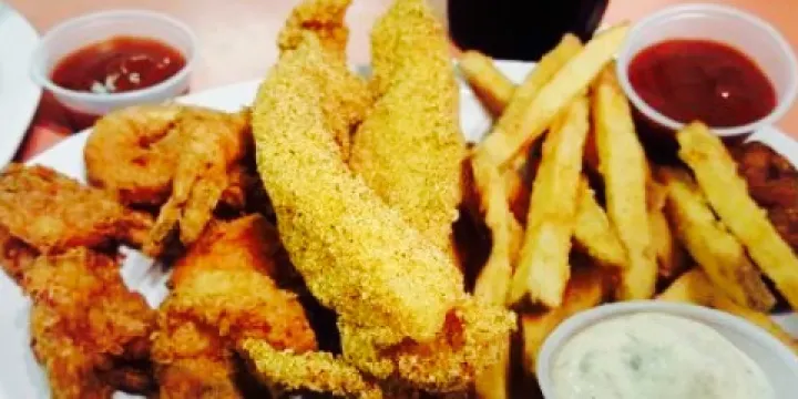 Guidry's Cruisin Cajun Crawfish