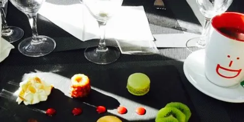 Le Melyss Bar Restaurant