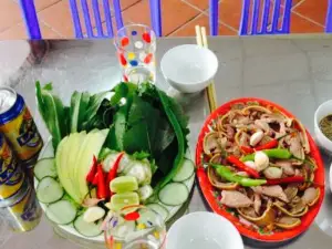 Quan Huong - Be thui Vau Mong