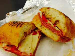 Fredo's Delicatessen