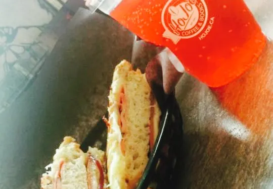 HoJoe Coffee & Eatery