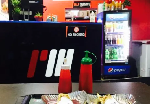 Rolls Mania Minal Residency