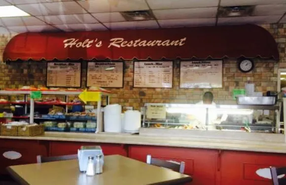 Holt's Bakery