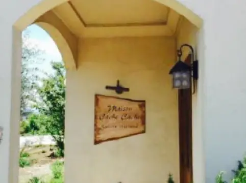 Maison Cachecache