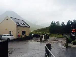 Cluanie Inn