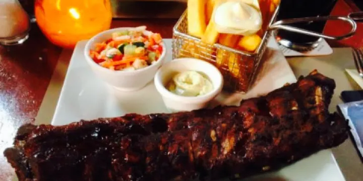 Eet en Bierencafe De Beiaard