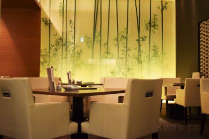 Uni Murakami Hakodate main store